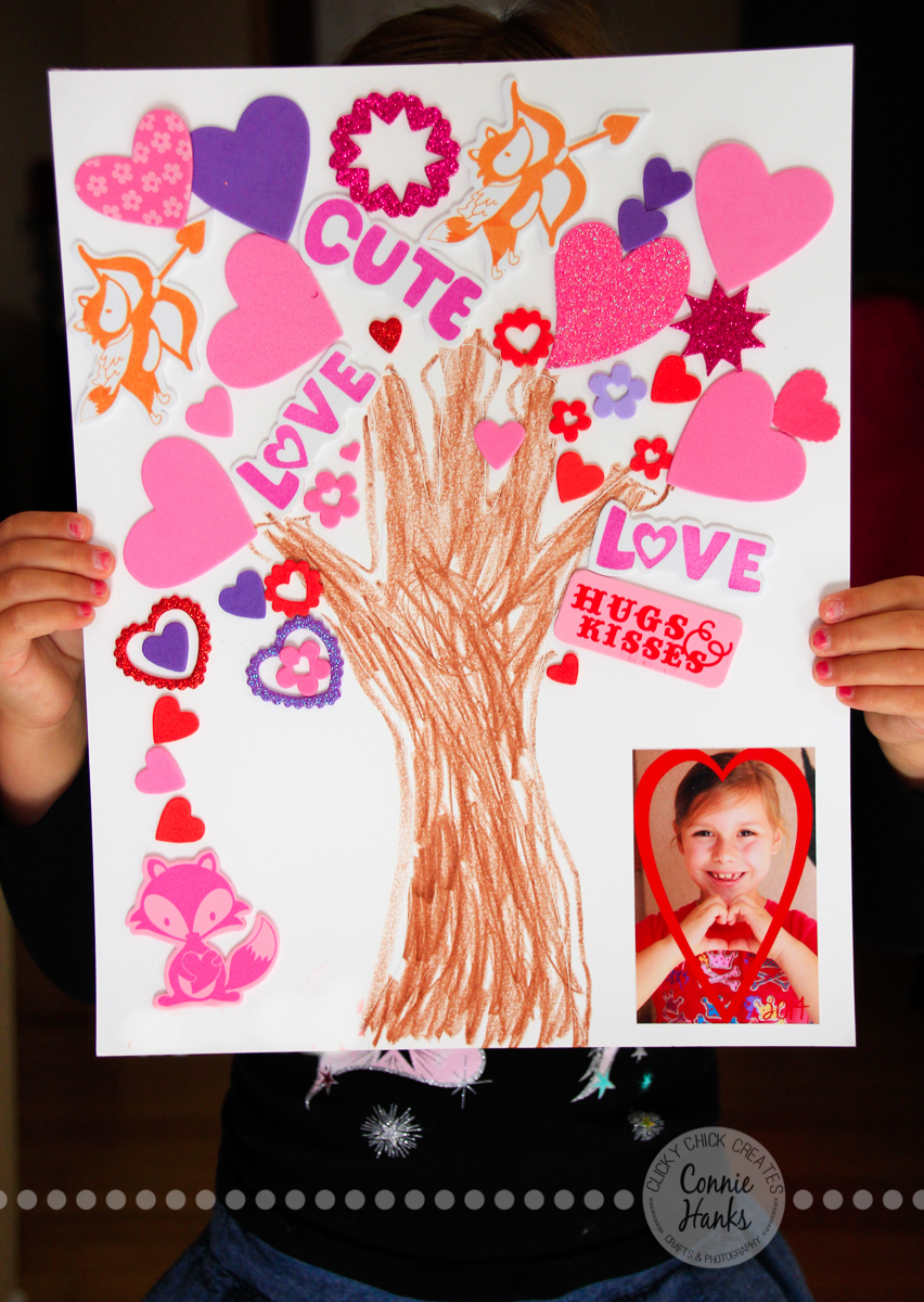 Connie Hanks Photography // ClickyChickCreates.com // Valentine's Day craft for kids, hand tracing, stickers, heart hands, heart photo