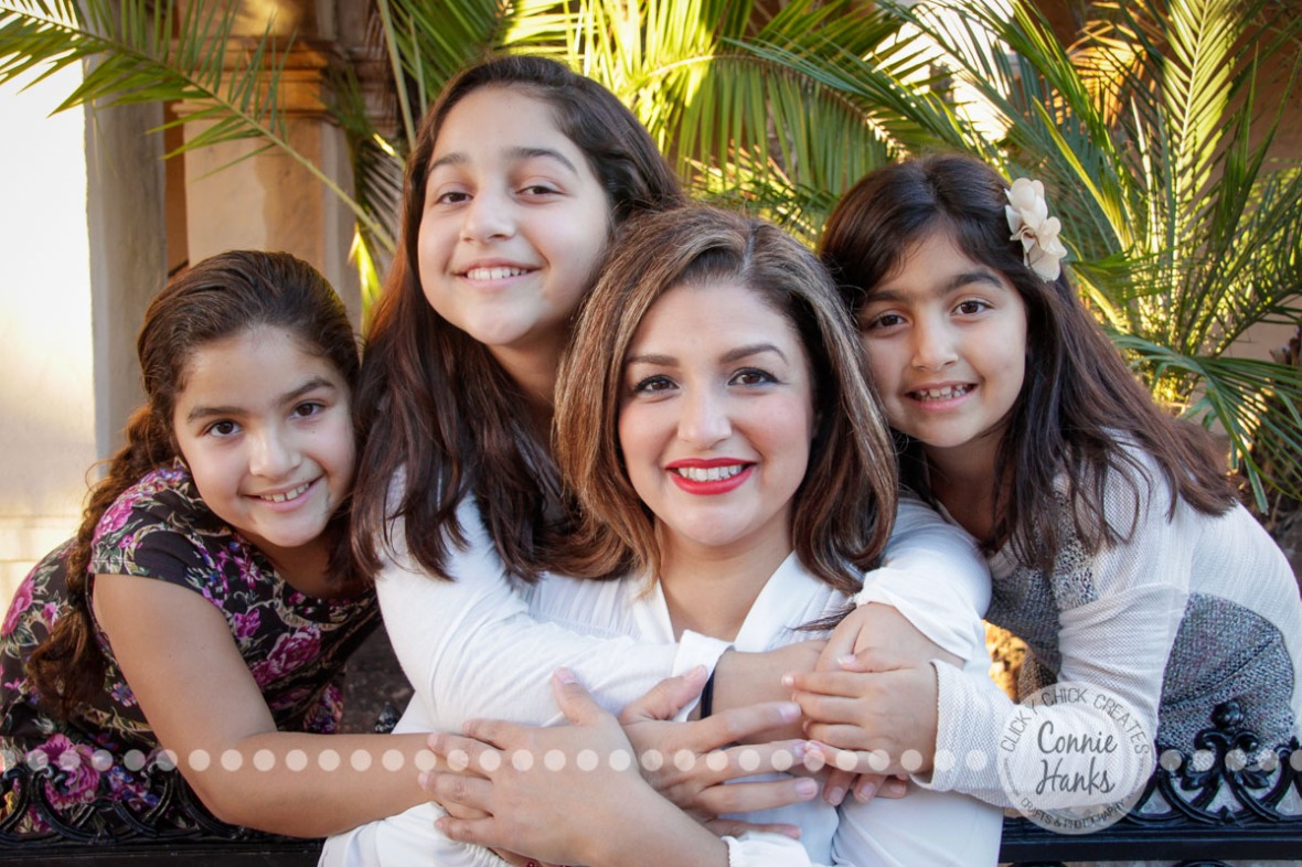 Connie Hanks Photography // ClickyChickCreates.com // Mother, Daughters, Balboa Park, poses, girls, 