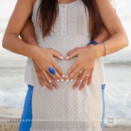 Connie Hanks Photography // ClickyChickCreates.com // San Diego maternity photo session , beach maternity photos,